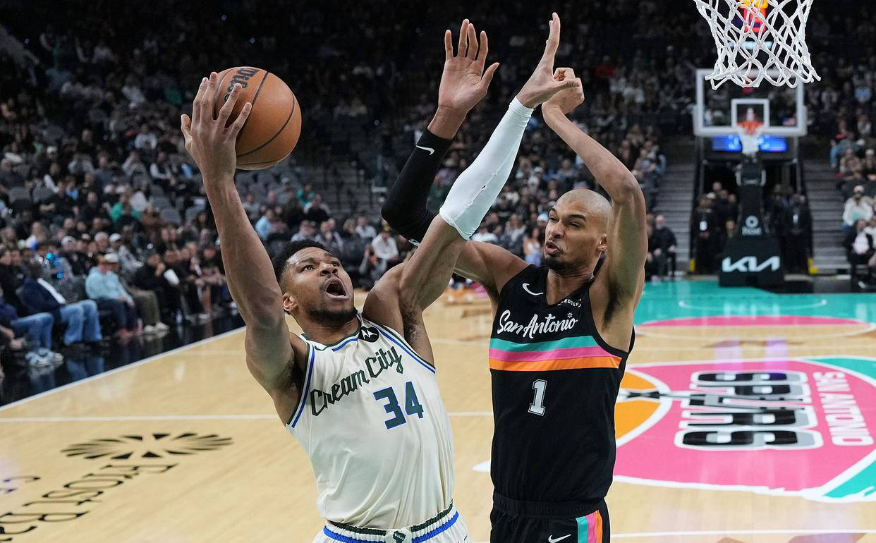 金年会官网关于浓眉哥新星比分优势明显表现惊艳集结日山东男篮备战CBA季后赛，字母哥怒砍25分都惊呆了的信息